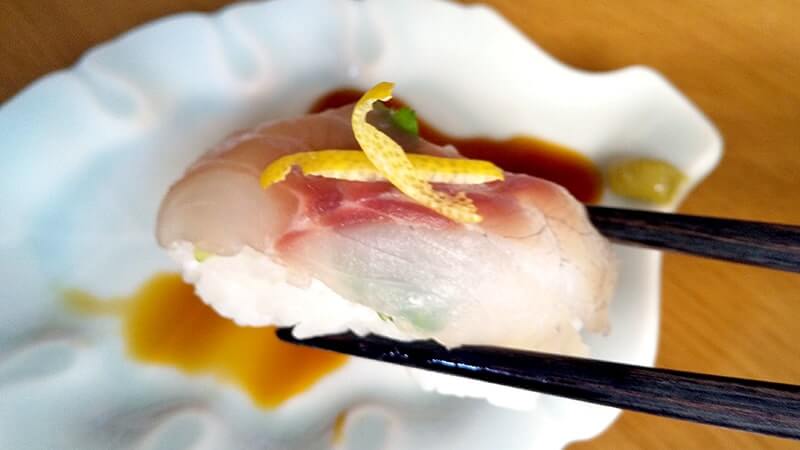 釣った魚で握り寿司！メイチダイ・アイゴ・サバの寿司が旨い！！