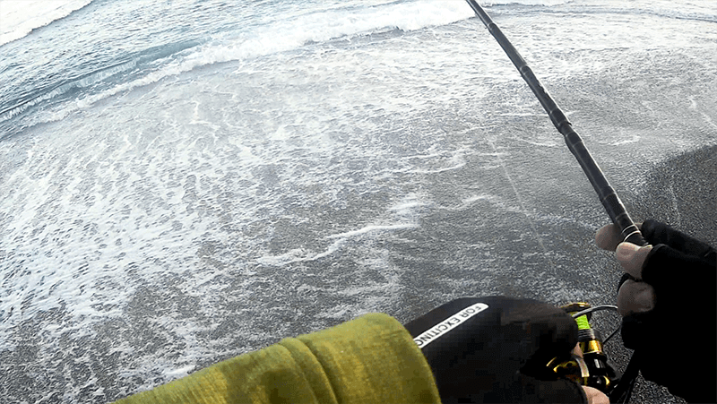 サーフフィッシングの聖地で釣りをするも…魚には出会えず｜新島釣りキャンプ第二弾【DAY3 後半】