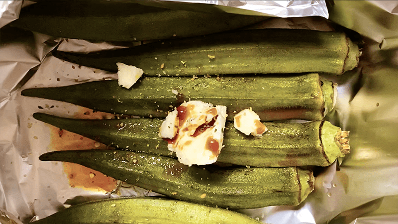 デイキャンプ風に庭BBQ！夏野菜とビールで楽しむ夏｜家でキャンプごはん【キャンプ料理レシピ】