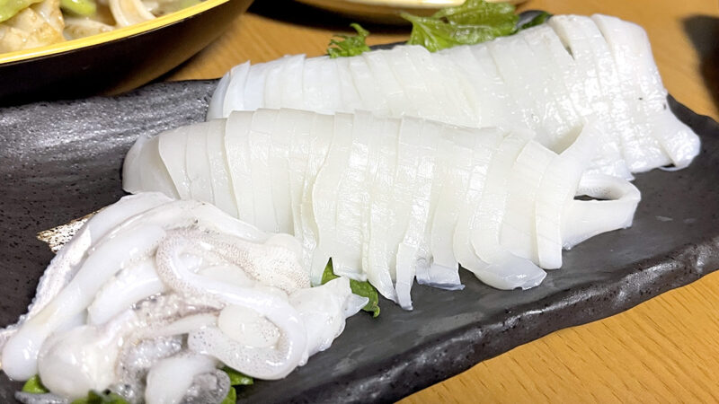 シリヤケイカはまずい？釣ったイカを刺身・フライ・イカ墨肝パスタ・イカとそら豆の中華炒めで食べてみたら…