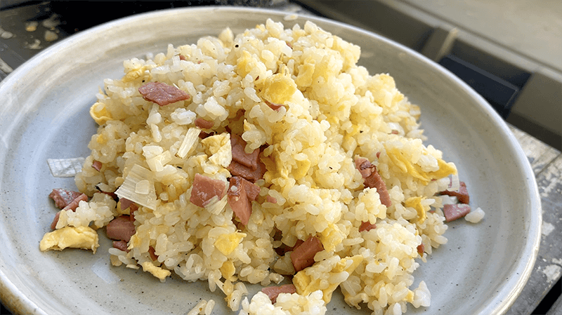 キャンプに最適!ヨコザワテッパン「おやじ中華鍋」でちゃちゃっとチャーハン