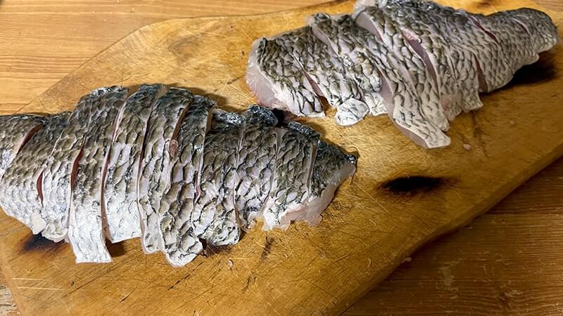 チヌ(黒鯛)を釣って炙り刺し&潮汁に!11月末のフカセ釣りと秋の釣り飯